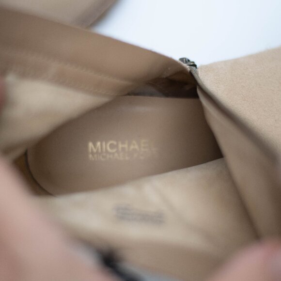 MICHAEL MICHAEL KORS Womens 7 M Beige Evelyn Round Toe Wedge Leather Booties - Picture 14 of 15